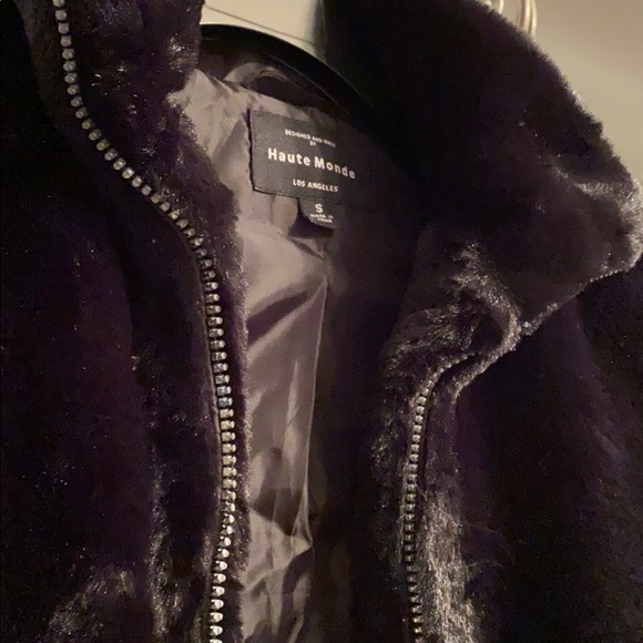 Zip up faux fur black jacket - Picture 3 of 4